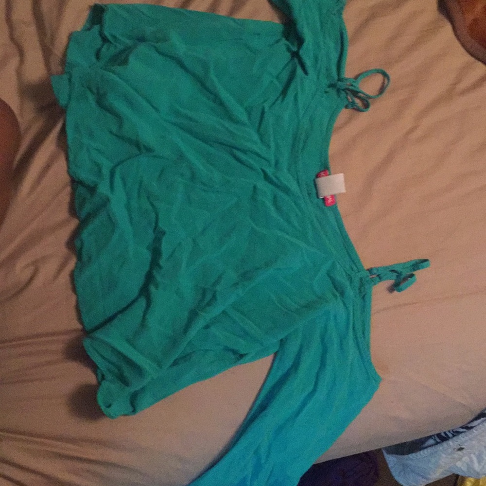 long sleeve crop top